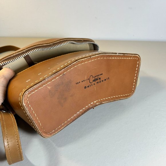 VINTAGE Bell & Howell Hardshell Camera Case - Picture 12 of 16